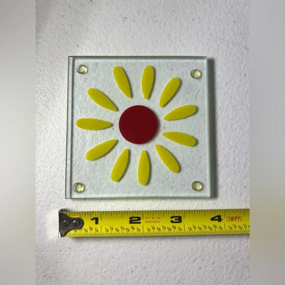 Set of 4 Yellow Flower Glass Coasters - Picture 6 of 9